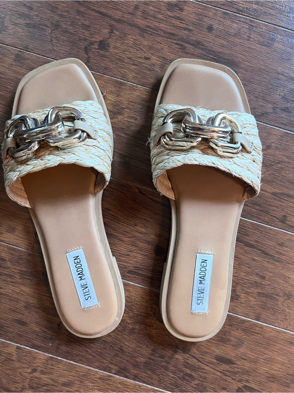 Steve Madden Gene Sandals Raffia Gold 8 Slide Cute Casual - Picture 2 of 6